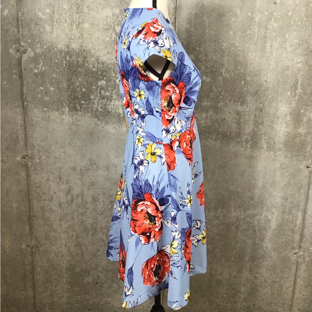 Vince Camuto Womens Floral Fit & Flare Mini Dress Size 4 Blue & Red Short Sleeve - Picture 8 of 16